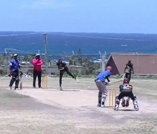Cricket : Four Seasons Cruise Past SDA Jets